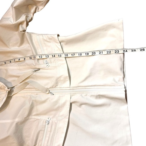 RARE Lululemon Seek the Peak Jacket- White Size 8 - Picture 10 of 10